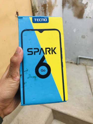 TECNO SPARK 6GO 4/64 5000MAH BATTERY 10/10 CONDITION