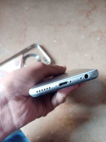 iPhone 6s non pta bypass 10/10 condition