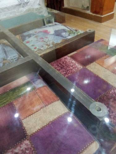 Center Table with seats