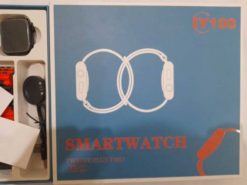 Y100 Couple Watch Available For Sale In Wholesale Prices.