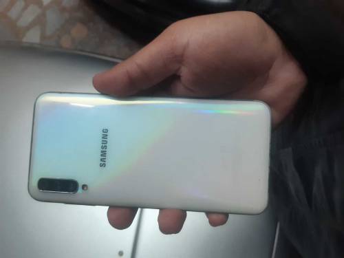 Samsung A50 urgent sale