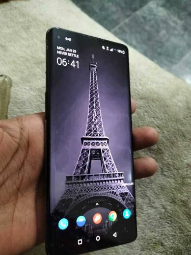 oneplus 8 5G..8GB..RAM..128GB..ROM