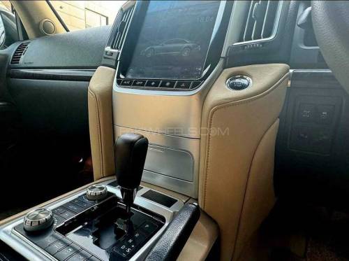 Toyota Land cruiser AX G selection