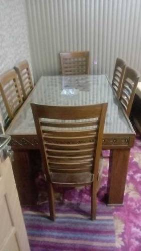 Dinning table with chairs 