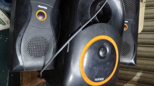 i am selling my home theater 