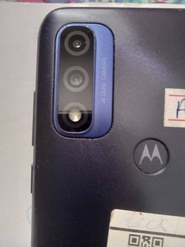 I AM SALLING MY MOBILE SET MOTO G PURE