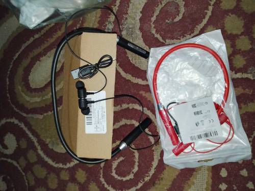 Wireless Bluetooth Neckband,Red And Black