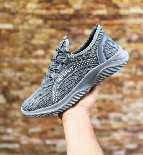 Men casual stylish and comfortable sneakers