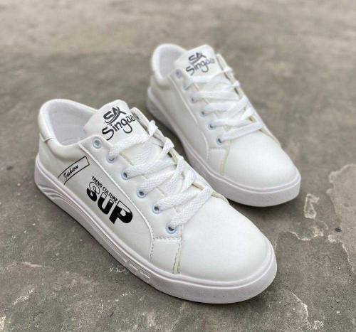 Men And Women Sneaker