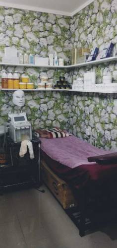 Russian Beauty Salon for sale