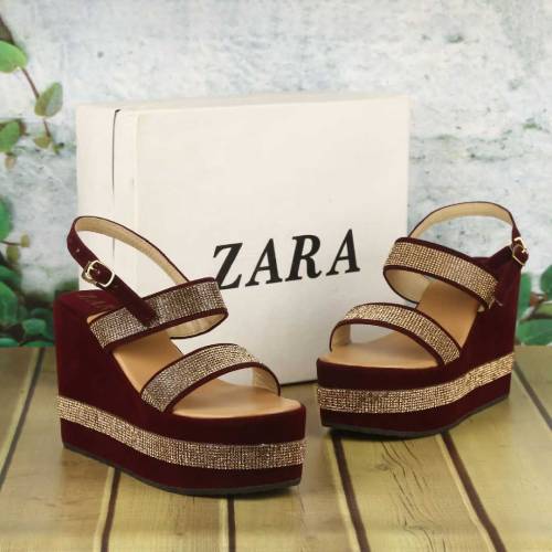 zara Sandle 