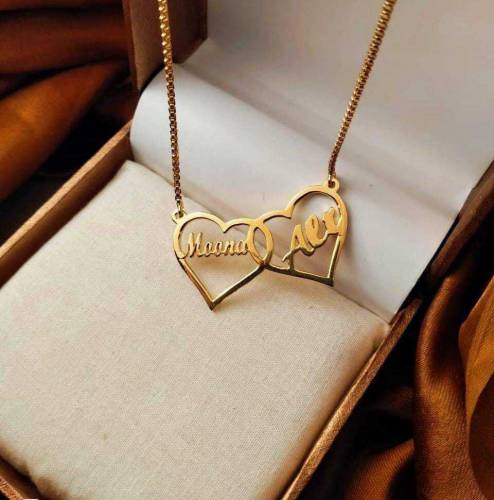 customize name locket........ available in gold and silver 