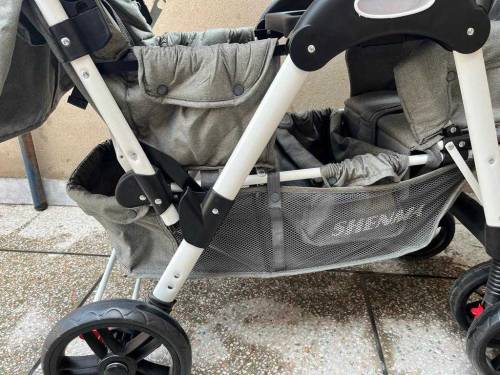 Twin Pram Imported only 1 time used in new condition. Brand: SHENMA 