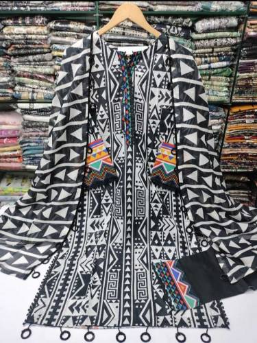 New Arrival Lawn 2024 Original Fabric 