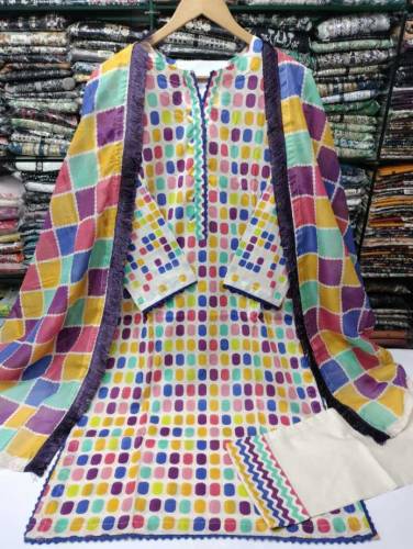 New Arrival Lawn 2024 Original Fabric 