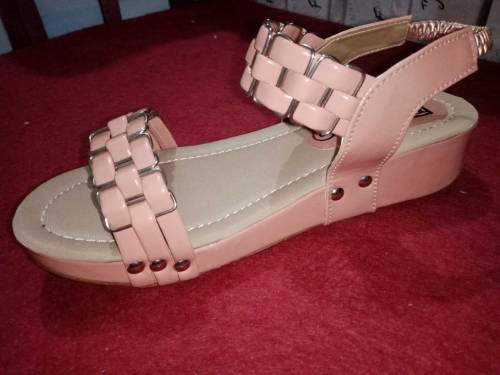 ladies sandal best for outdoor 