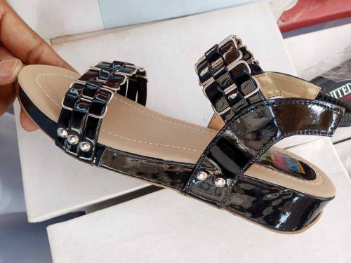 ladies sandal best for outdoor 