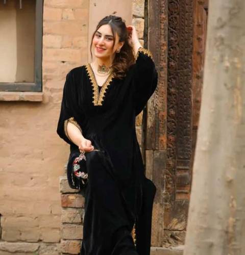 Black kaftan
