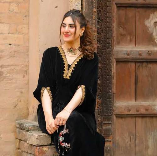 Black kaftan