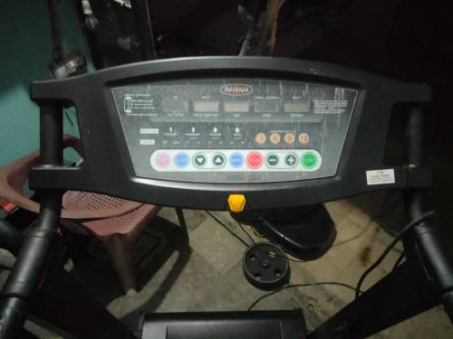 advance motorised treadmill