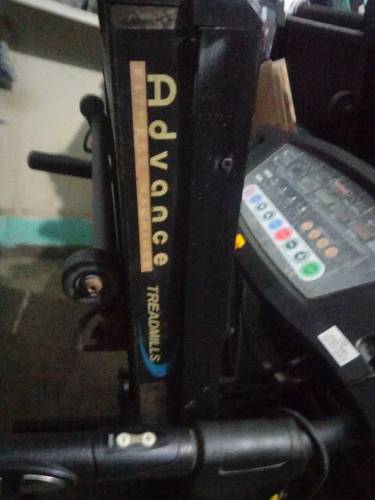 advance motorised treadmill