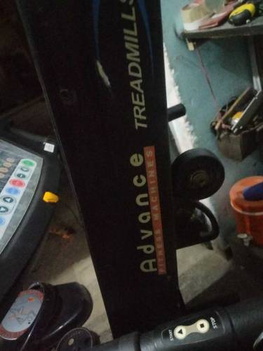 advance motorised treadmill