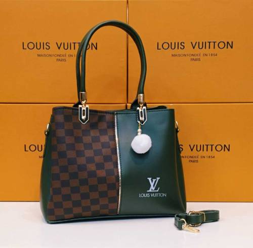 Louis Vuitton BEAUTIFUL SHADES BEAUTIFUL COLOUR'S FLUFFY FUR KEYCHAIN