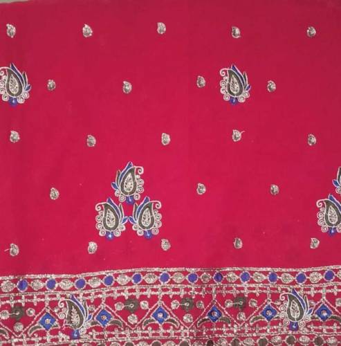 selling my wedding wear saree in red colour