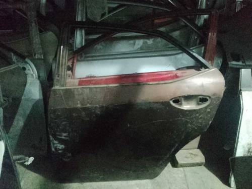 Corolla 17 model back right dor back left door available
