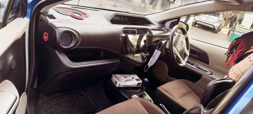 toyota aqua G full Options cros control and much moor for seale 