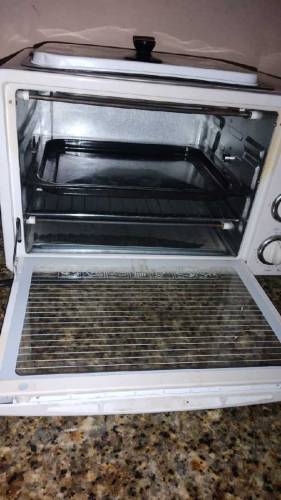 Microwave oven with advanced technology