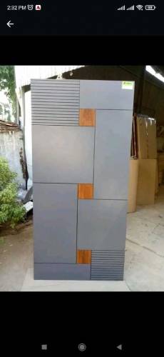 Door maker