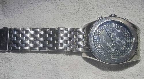 Esprit choronographic quartz moment I tach watch 