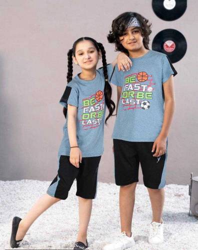 tracksuit for boys and girls 