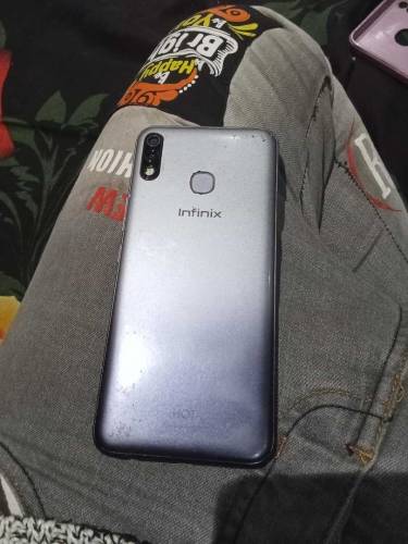 Infinix hot 8 