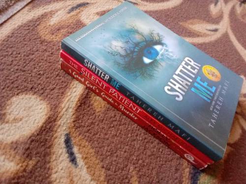 Shatter me, A good girl guide to murder, The silent patient books