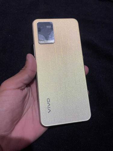 Vivo Y33T in Good Condition 