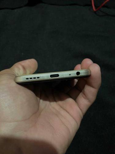 Vivo Y33T in Good Condition 