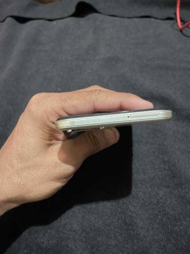 Vivo Y33T in Good Condition 