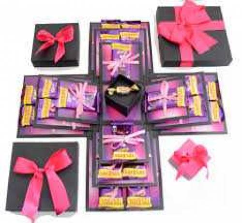 explosion box with choclates 