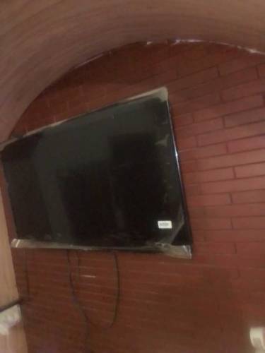 Haier tv 40 inch