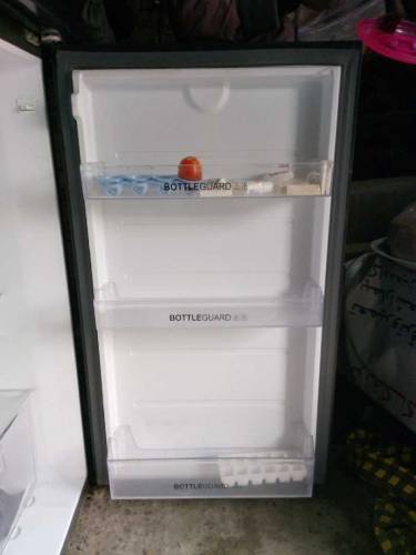 FRIDGE FOR SALE NEW CONDITION 10/10 JUST 5 MONTHS USE