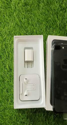 iphone 7 plus 32GB PTA approve full box new set no any foult