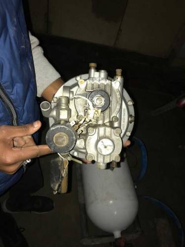 gas cylinder with kit