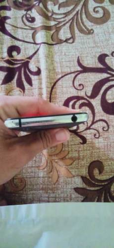 Aquos r2 Non pta