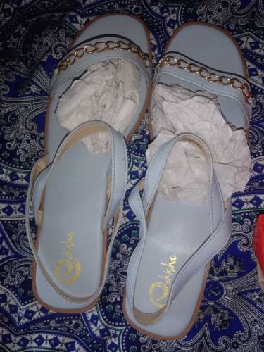 New Service Sandal