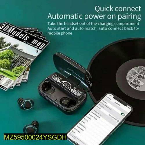 M Digital Display case Earbuds black 