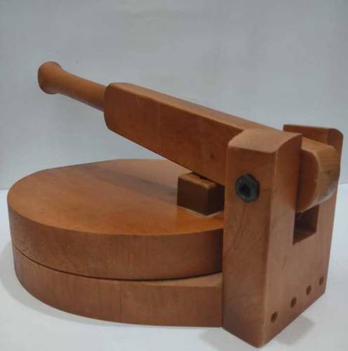 Wooden Roti Maker 