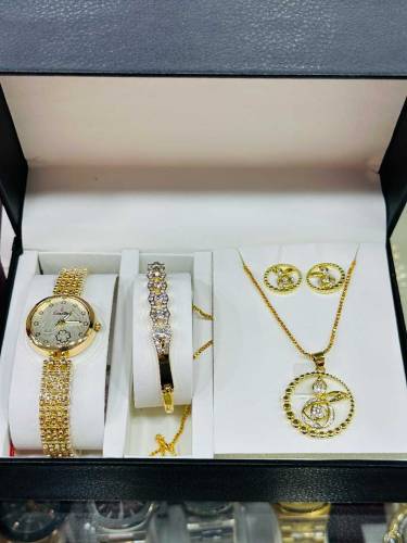 Jewellery Set New Design women watch, earrings, bracelets and necklace