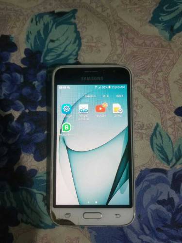 Samsung galaxy j1